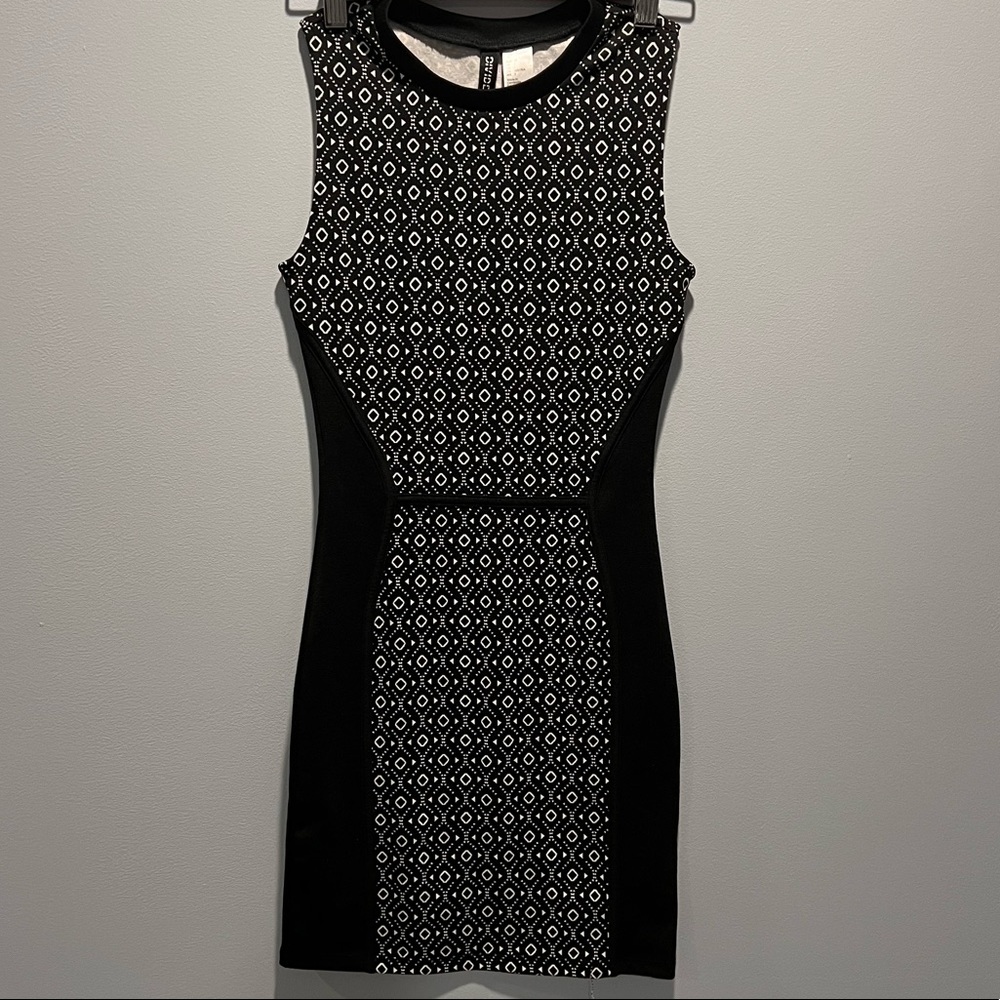 Printed Black & White Bodycon Dress